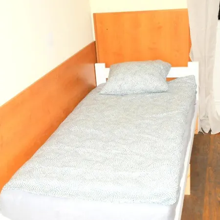 Economic Mandala Apartment Posen