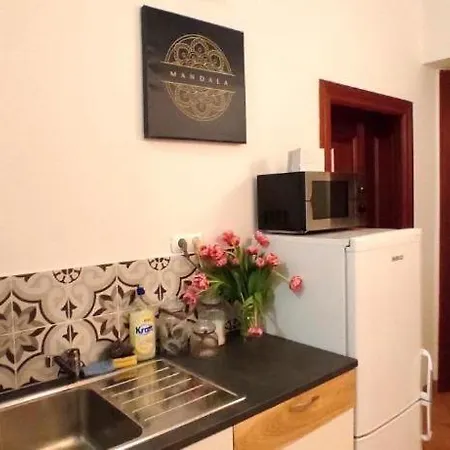 Economic Mandala Apartment *